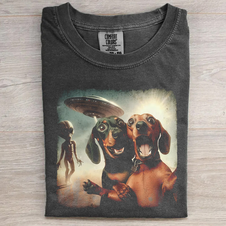 UFO Alien Selfie Dachshund Lover T-shirt