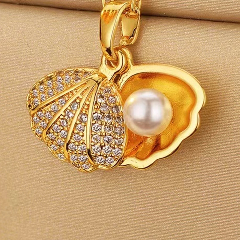Beach Minimalist Shell 304 Stainless Steel Acrylic 18K Gold Plated Pendant Necklace