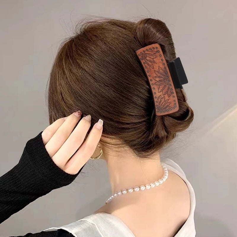 Women’s Vintage Style Minimalist Sunflower Pu Leather Hair Claws