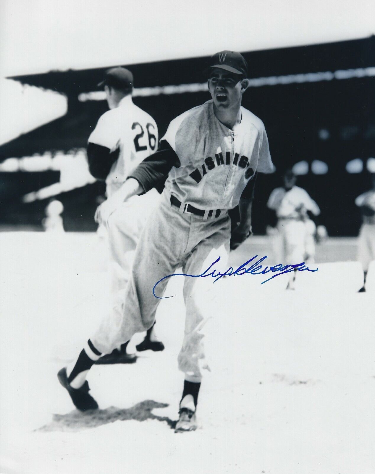 Signed 8x10 TEX CLEVENGER Washington Senators Autographed Photo Poster painting - COA