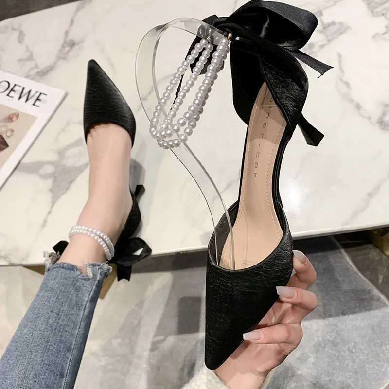 Qengg Women Wedding Heels 2022 Latest Style Brand Design Luxury Pearls Straps Pointed Toe Thin High Heels Ladies OL Elegant Pumps