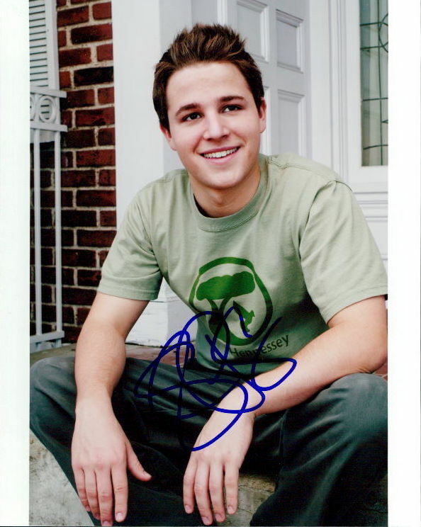 Shawn Pyfrom signed authentic 8x10 Photo Poster painting Desperate Housewives