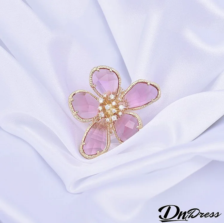 Women Fashion Exaggerated Crystal Floral Ring