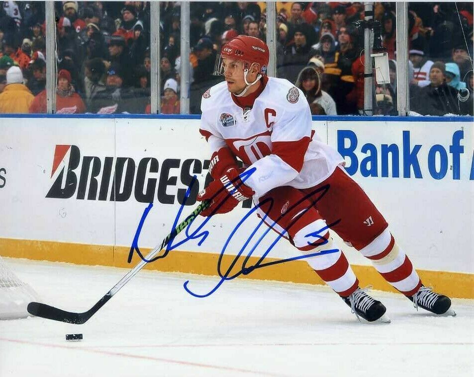 Nicklas Lidstrom Autographed Signed 8x10 Photo Poster painting ( Red Wings ) REPRINT