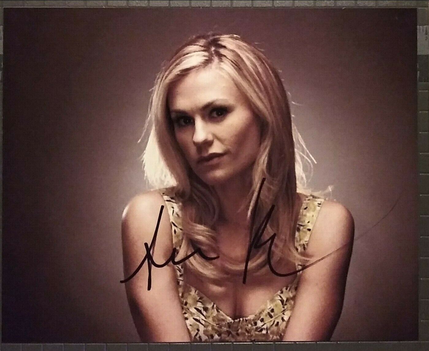 Anna Paquin signed 8x10