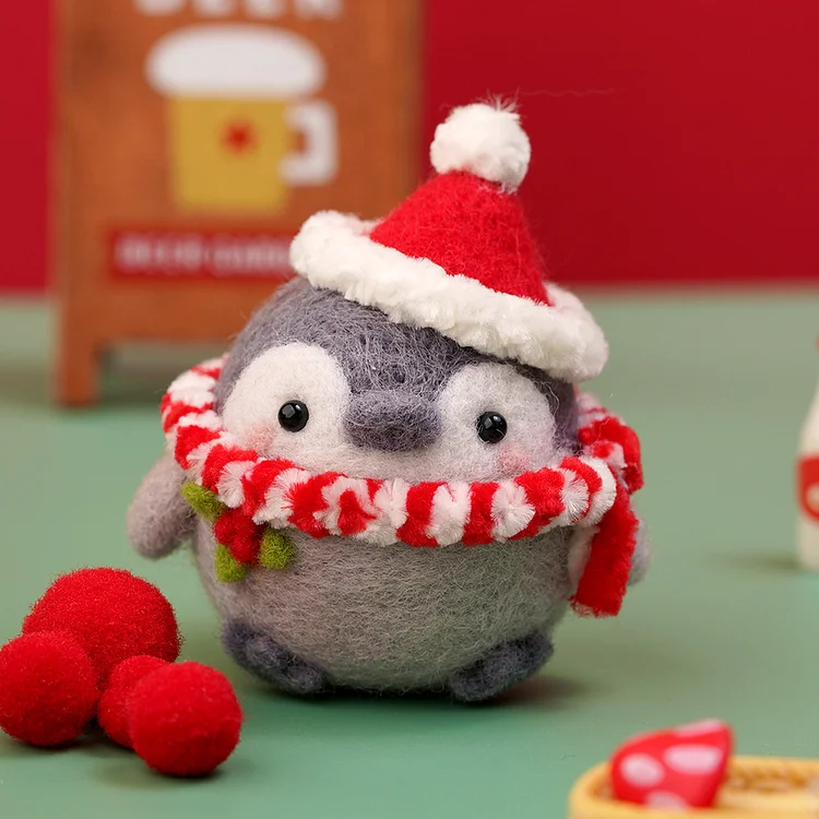 FeltingJoy - Energy Penguin Needle Felting Kit - Christmas