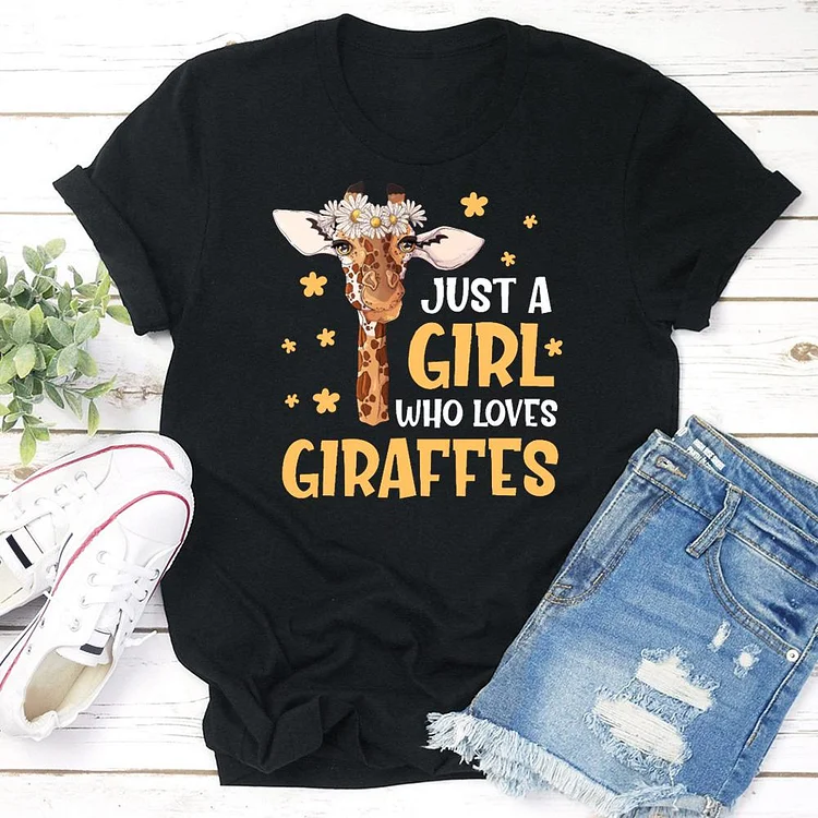 Women's short sleeve fun giraffe t-shirt Tee - 02050-Annaletters