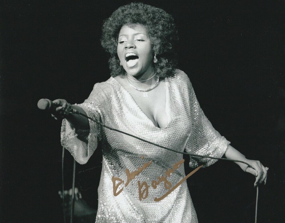 * GLORIA GAYNOR * signed autographed 8x10 Photo Poster painting * I WILL SURVIVE * 1