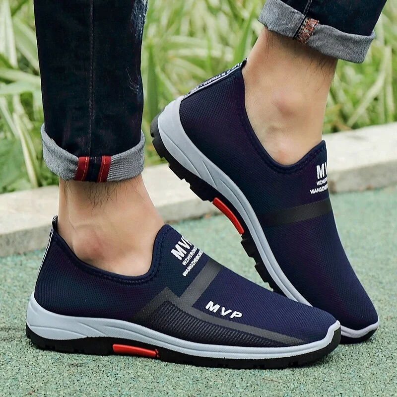 Summer Mesh Men Shoes Lightweight Sneakers Men Fashion Casual Walking Shoes Breathable Slip on Mens Loafers Zapatillas Hombre
