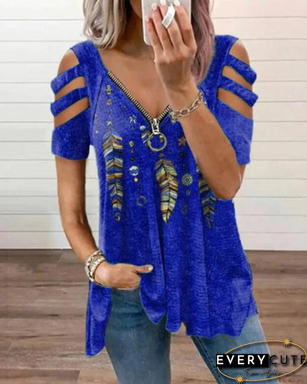 Ethnic Feather Zipper Graphic T-shirt