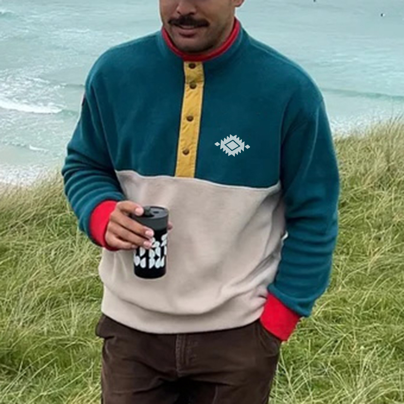 Stylish Fleece Pullover with Embroidered Design for Outdoor Adventures