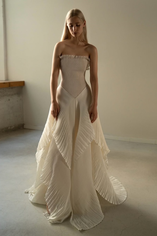 Chic Beige Pleated Strapless Contrast Color Stitching Prom Dress ZT0609