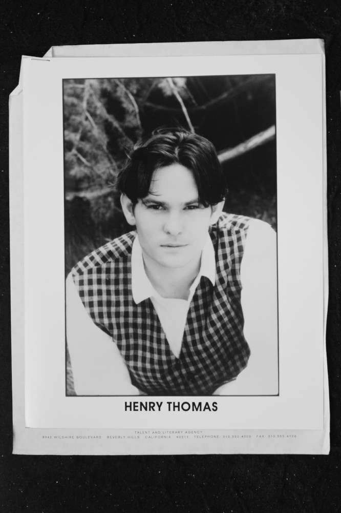 Henry Thomas - 8x10 Headshot Photo Poster painting w/ Resume - E. T.