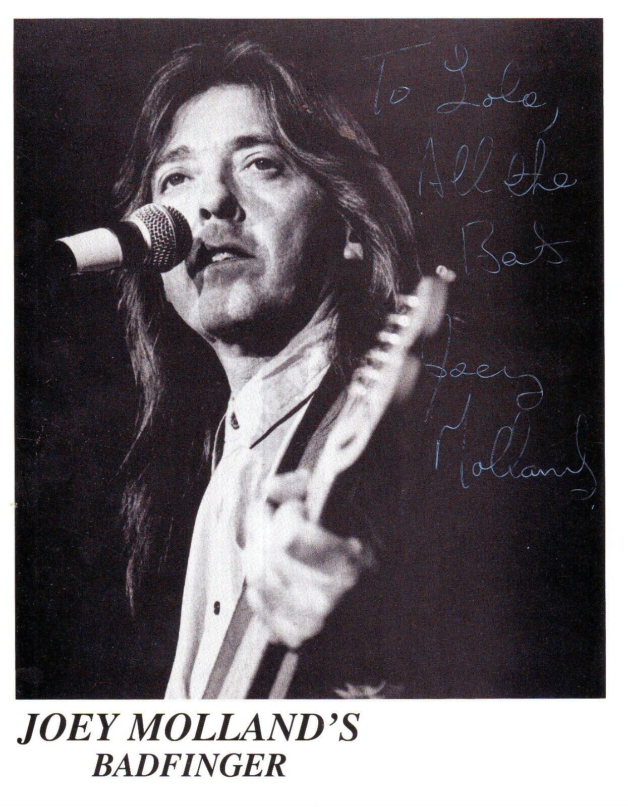 Joey Molland (20x25 cm) Original Autographed Photo Poster painting