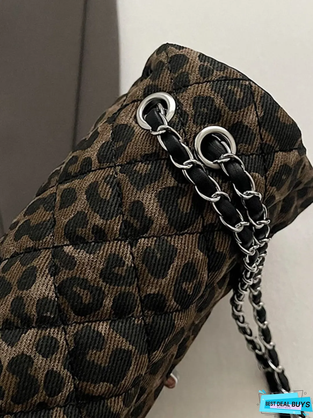 Rhombus Twist-Lock Shoulder Bag