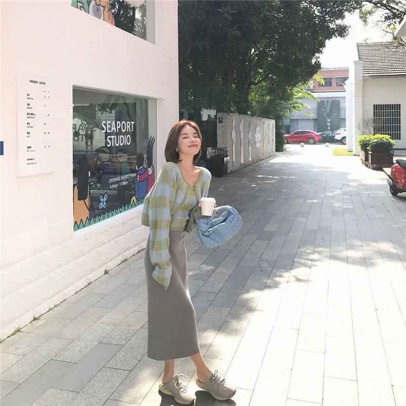 (2Pcs/set ) Korean Fashion Plaid Knitted Cardigan + Checkered Vest Two-piece Set Blusa De Frio Feminina Sueters De Mujer 531-1