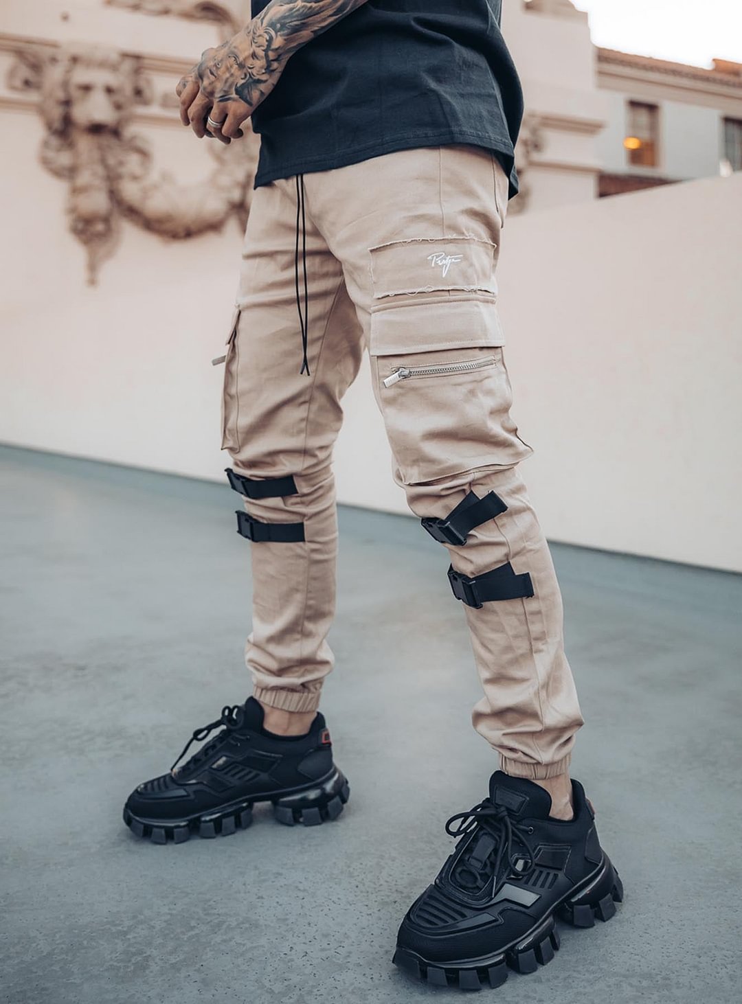 Signature Cargo Pants V2 in Beige