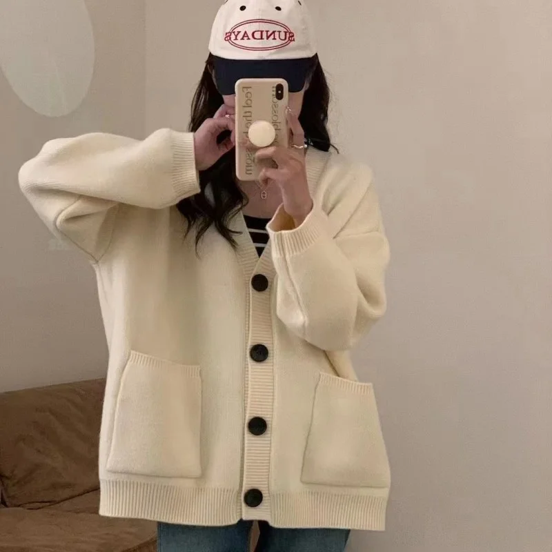 Ueong Ueong New Retro Lazy Wind V-Neck Cardigan Female Wide Soft Waxy Pure Color Sweater Coat Female
