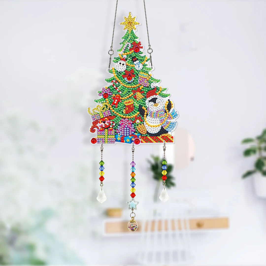 DIY Diamond Crystal Light Catching Jewelry Ornament - Christmas Tree