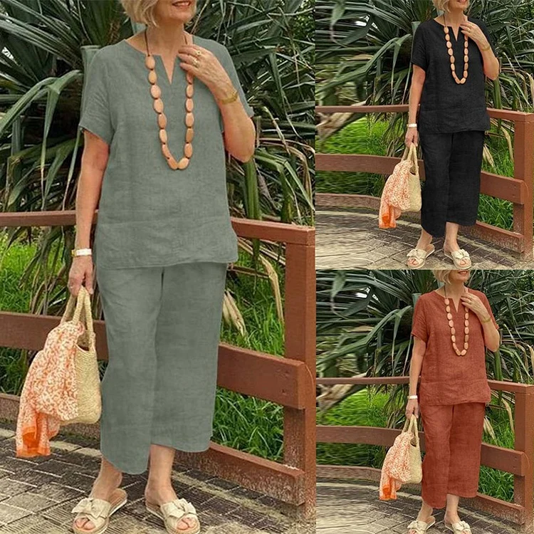 Completo casual da donna composto da top e pantaloni, due pezzi.