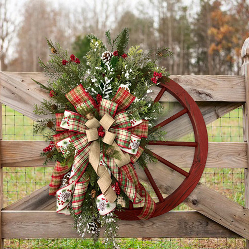 Christmas Door Decor: Wooden Wheel Wreath Festival Decorations