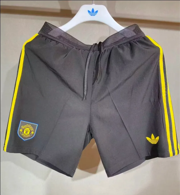 25/26 Manchester United second away shorts player version