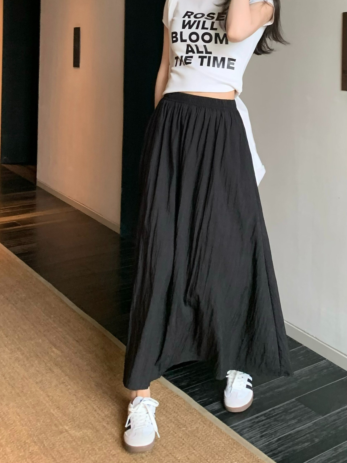 Umbrella Shape Belted Skirt