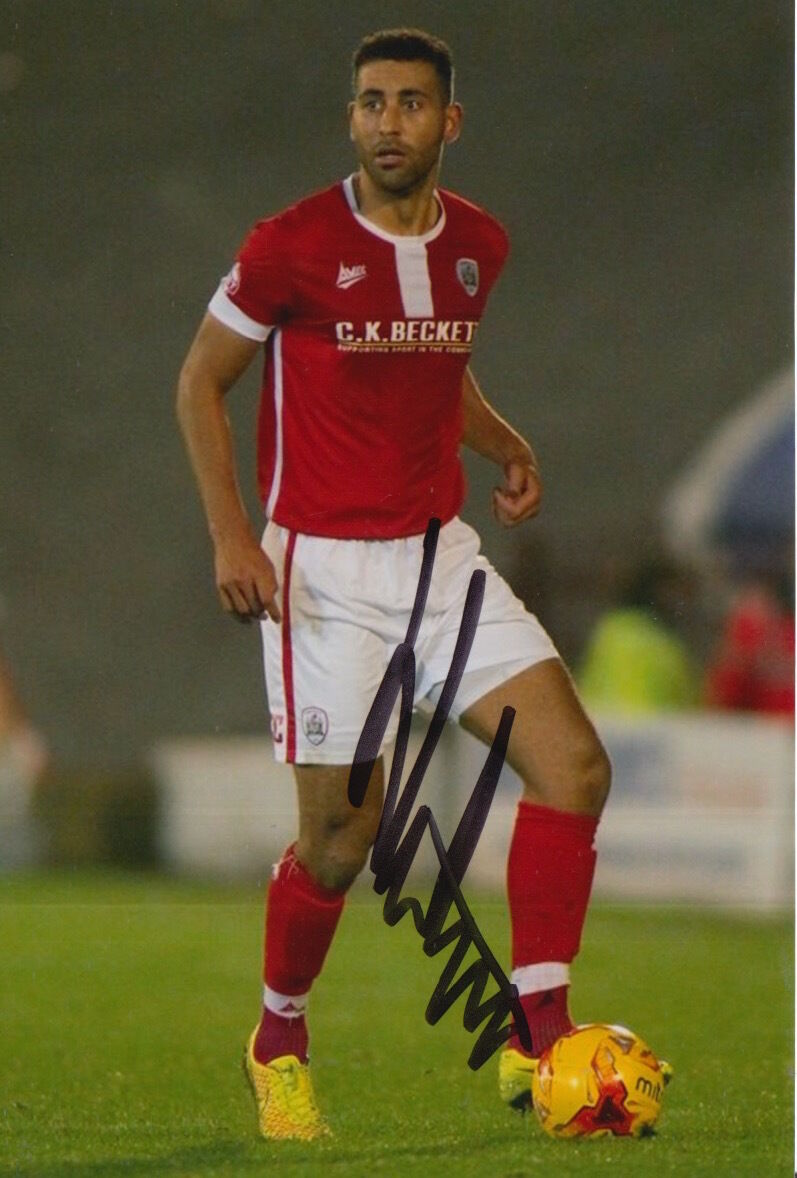 BARNSLEY HAND SIGNED LEWIN NYATANGA 6X4 Photo Poster painting 1.