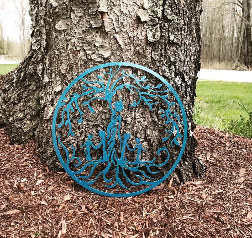 Metal Tree Of Life - Mother With Children Wall Art