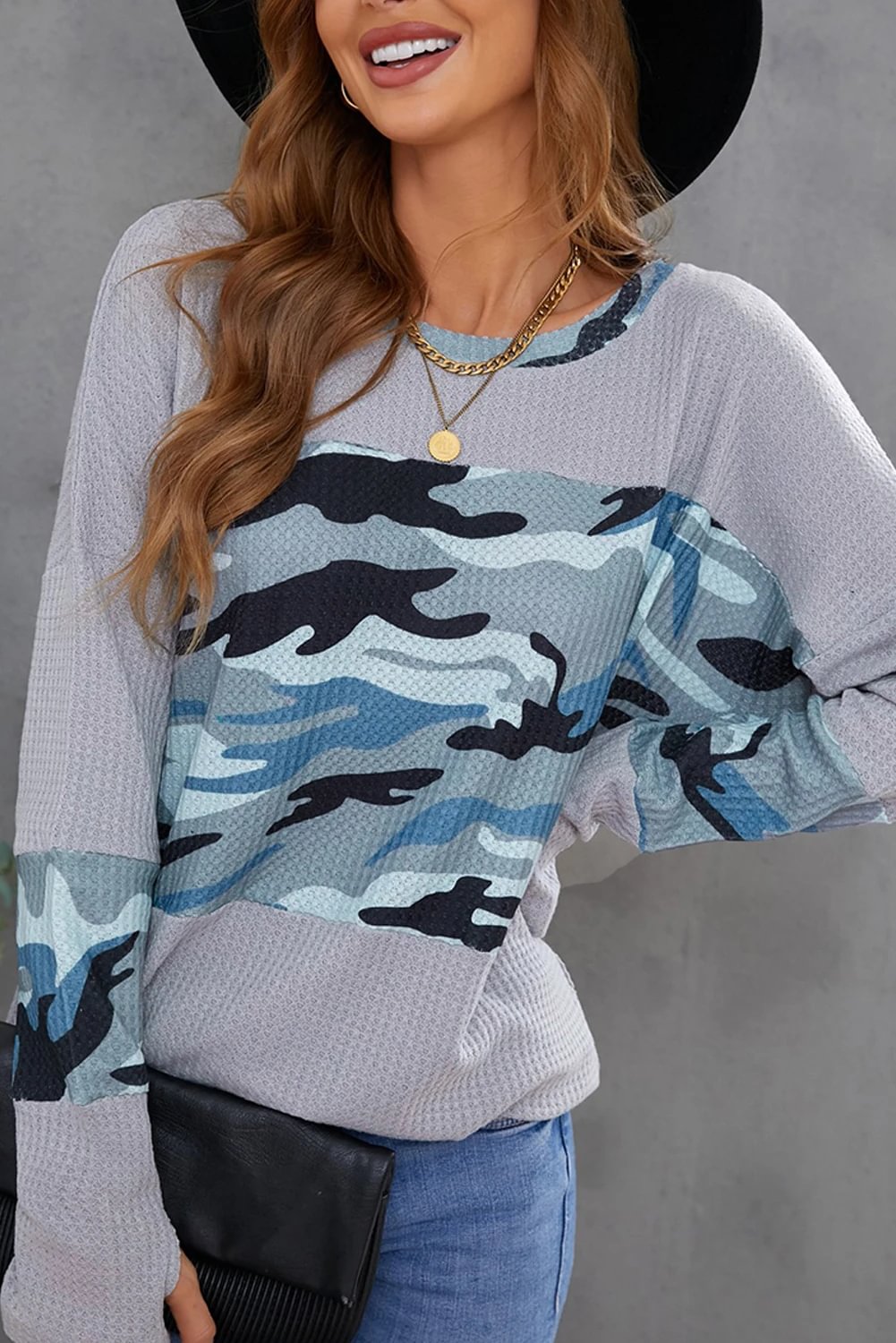 MusePointer Camo Print Splicing Waffle Knit Long Sleeve Top with Thumb Hole MusePointer
