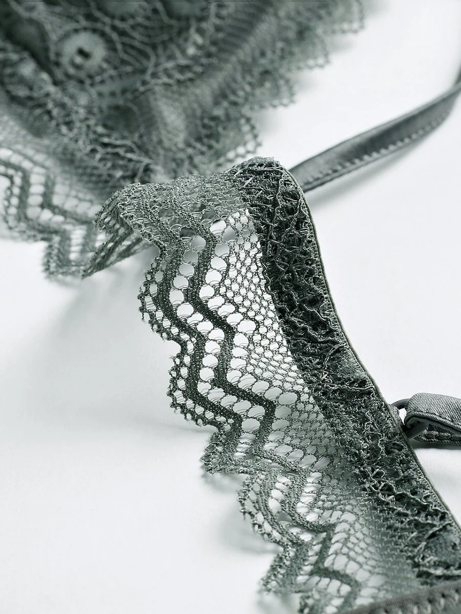 French sexy triangle cup underwear set without steel ring