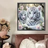 Wei&szlig;er Tiger - speziell geformtes Diamantgem&auml;lde - 30*30cm