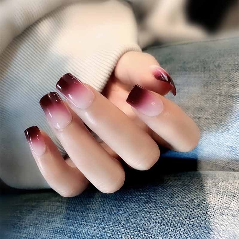 24Pcs/set Ladies Fake Nails with glue Full Cover Tips Finger Nails Wine Red Gradient Solid Color Acrylic False Nail faux ongle