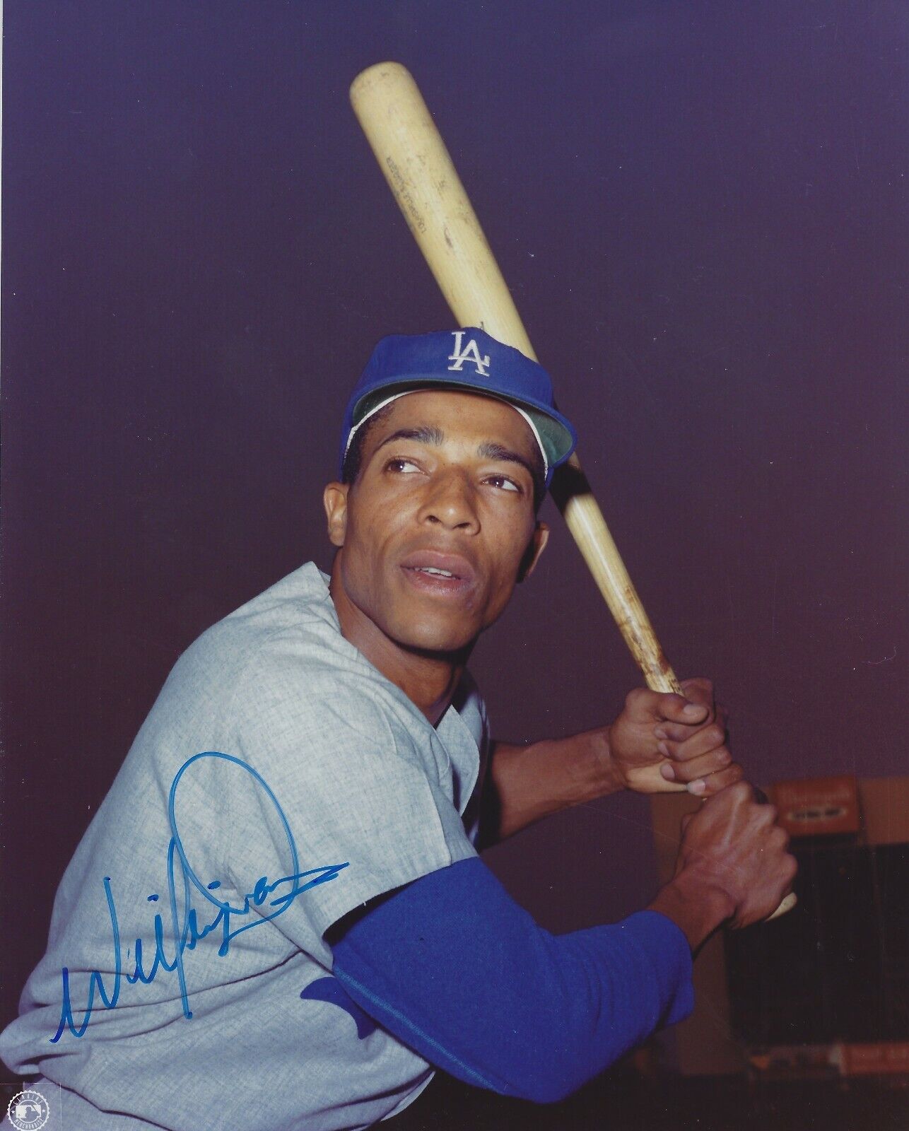 Signed 8x10 WILLIE DAVIS Los Angeles Dodgers Autographed Photo Poster painting - COA