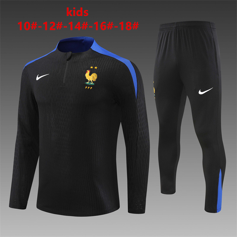KIDS-24/25-T-FRA-SET-A02770