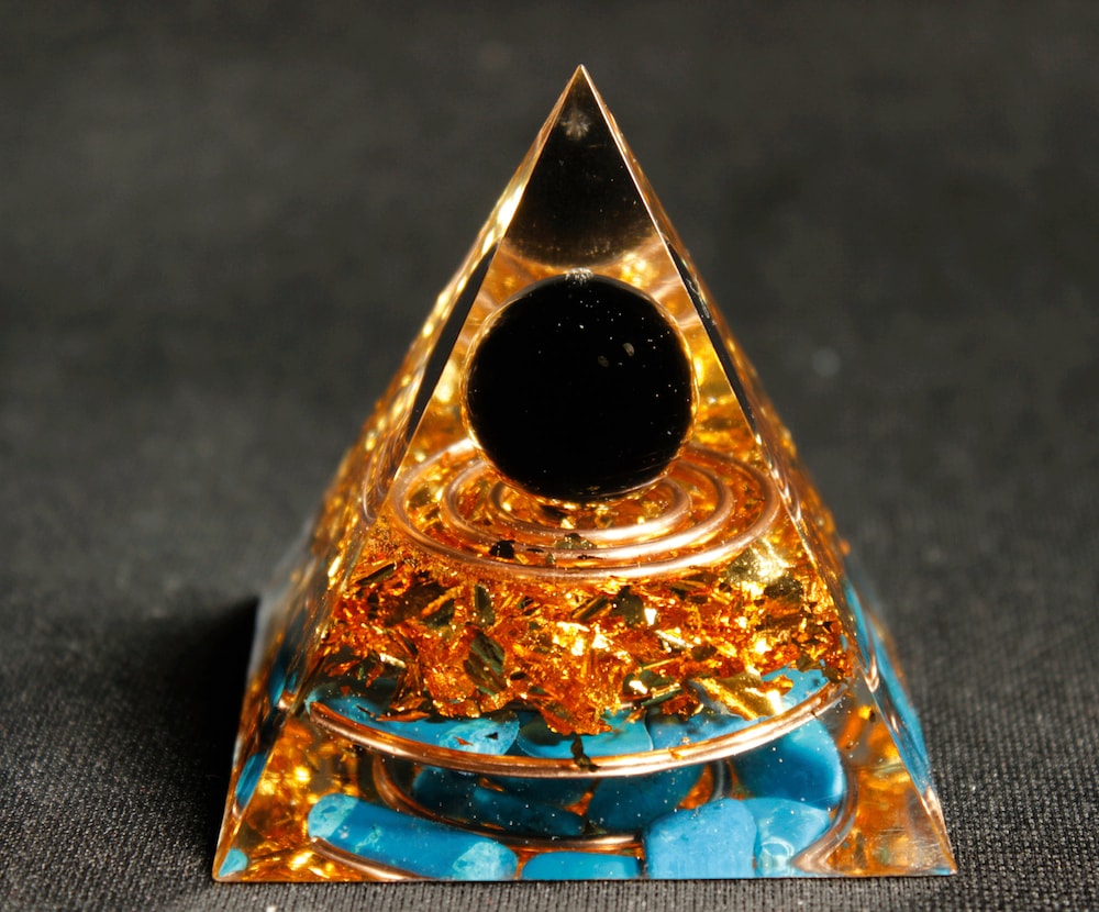 

Orgone Pyramid Chakra - Turquoise in Double, 501 Original