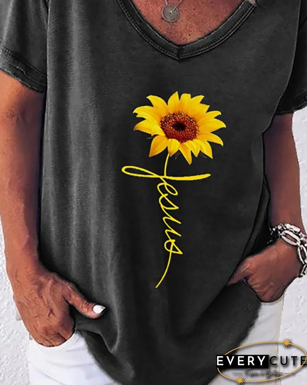 Sunflower Print Letter Pattern Casual T-shirt P15714
