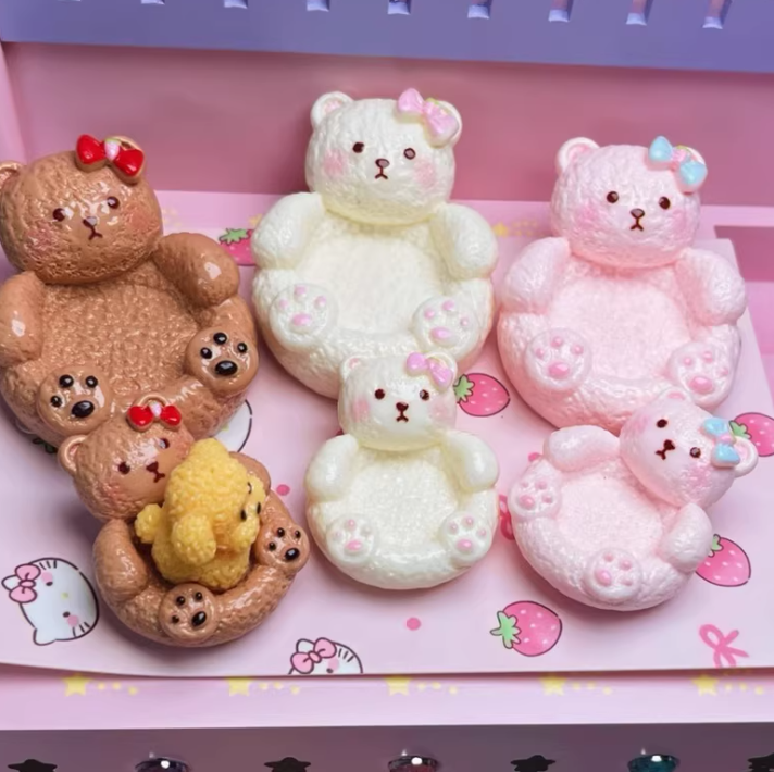 Resin Mini Bear Sofa Nest & Lazy Sofa