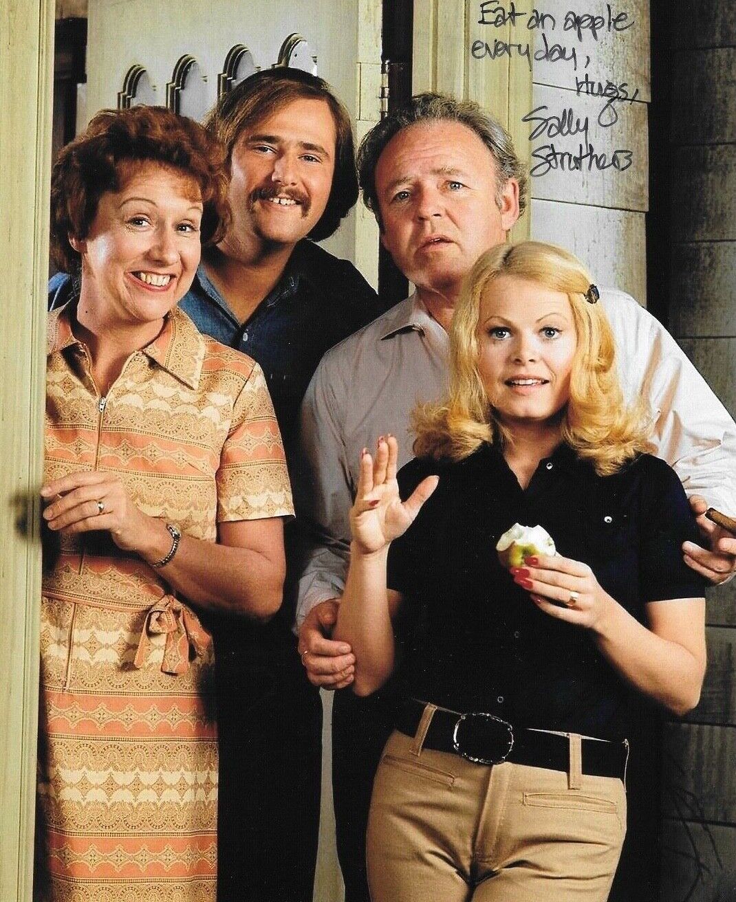 * SALLY STRUTHERS * signed 8x10 Photo Poster painting * ALL IN THE FAMILY * COA * 5