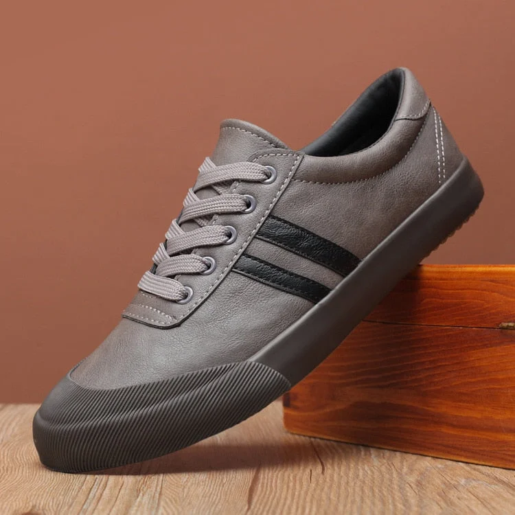 2021Spring Autumn New Hot Fashion Men Lace-up Leather Casual Shoes Trend Shoe Cool Loafers Flats Designer Shoes Men High Quality