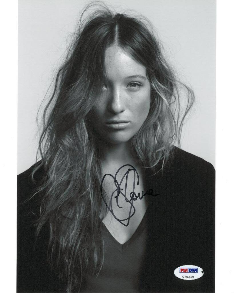 Sophie Lowe Signed Authentic Autographed 8x10 Photo Poster painting (PSA/DNA) #U78339