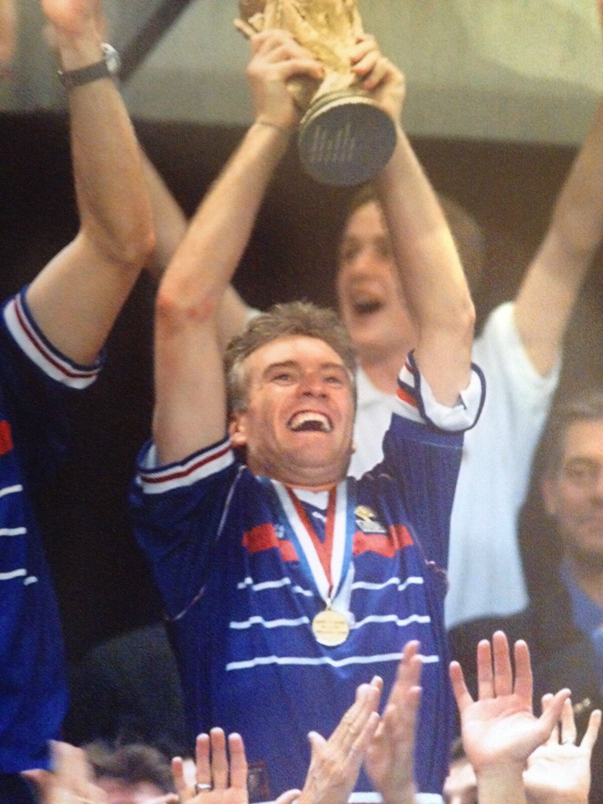 DIDIERS DESCHAMPS - FRENCH WORLD CUP WINNING CAPTAIN - BRILLIANT COLOUR Photo Poster painting