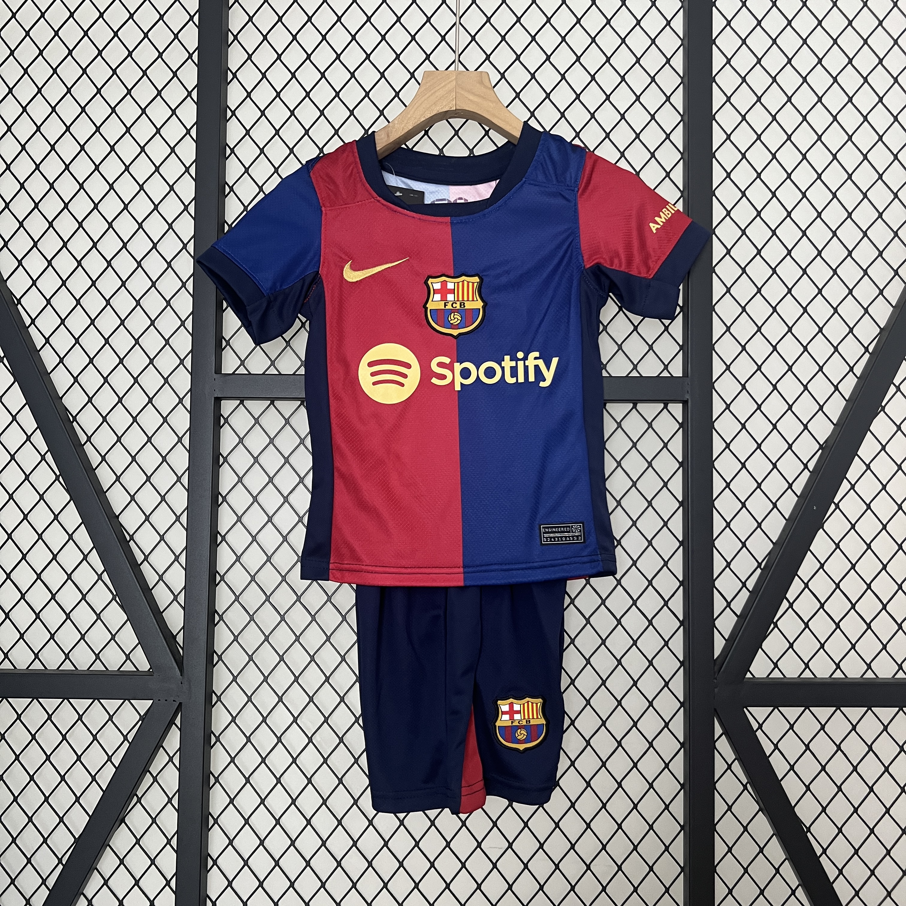 24/25 Barcelona Home Kids Kit Football Jersey Thai Quality