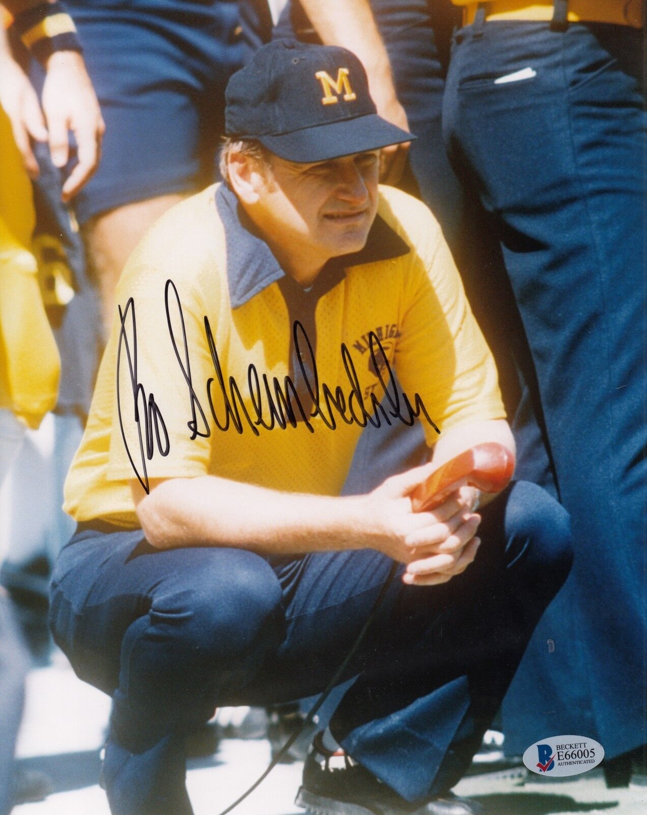 Bo Schembechler #2 8x10 Signed 8x10 Photo Poster painting Beckett Michigan Wolverines 062418