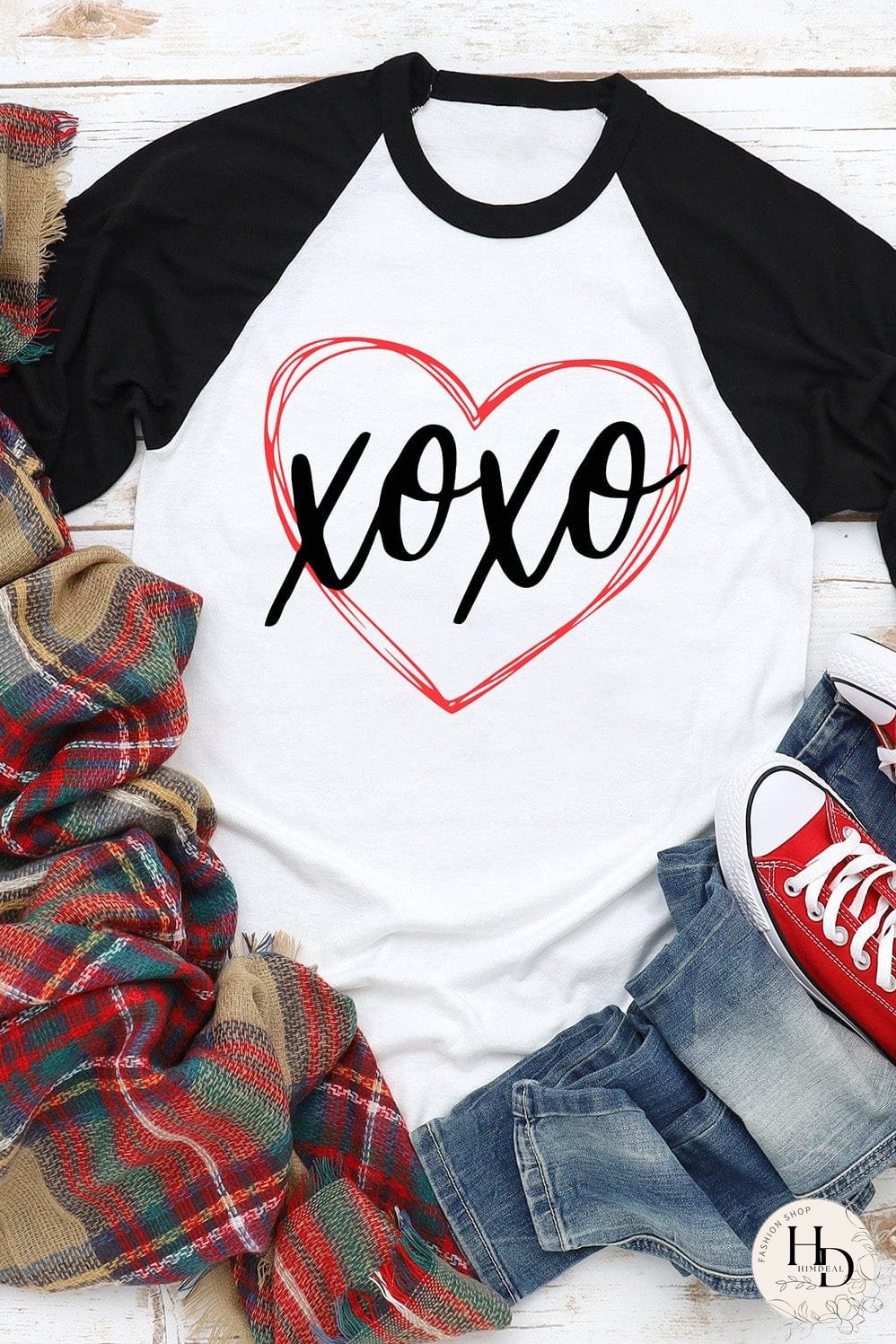 Heartwarming XOXO Patchwork Long Sleeve Tee with Color-Contrasted Sleeves