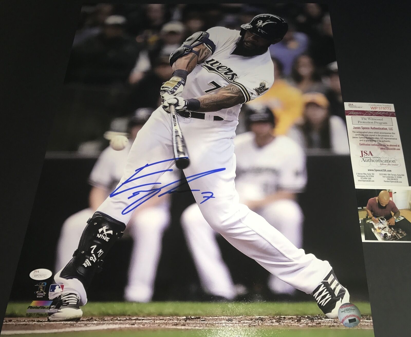 Eric Thames Milwaukee Brewers Autographed Signed 16x20 Photo Poster painting JSA WITNESS COA B