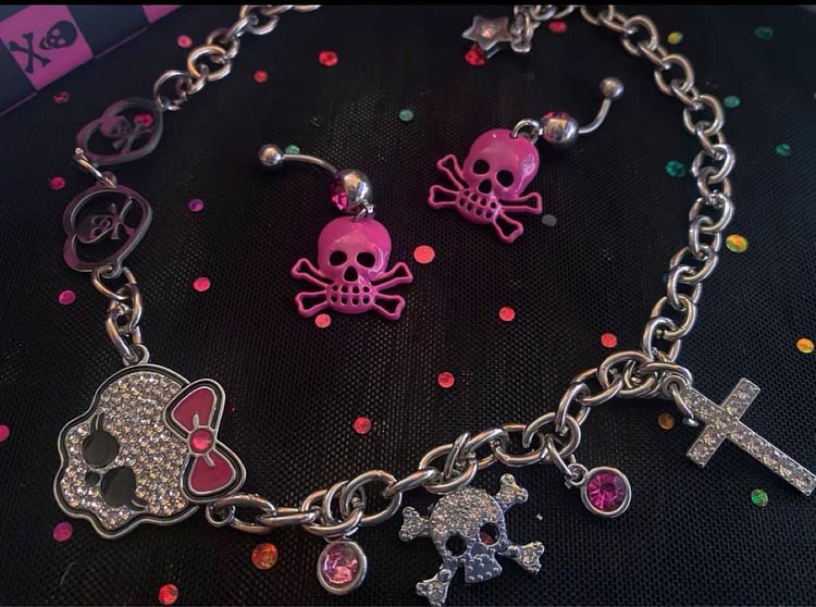 Multi-Layer Diamond Skull Cross Necklace KERENTILA