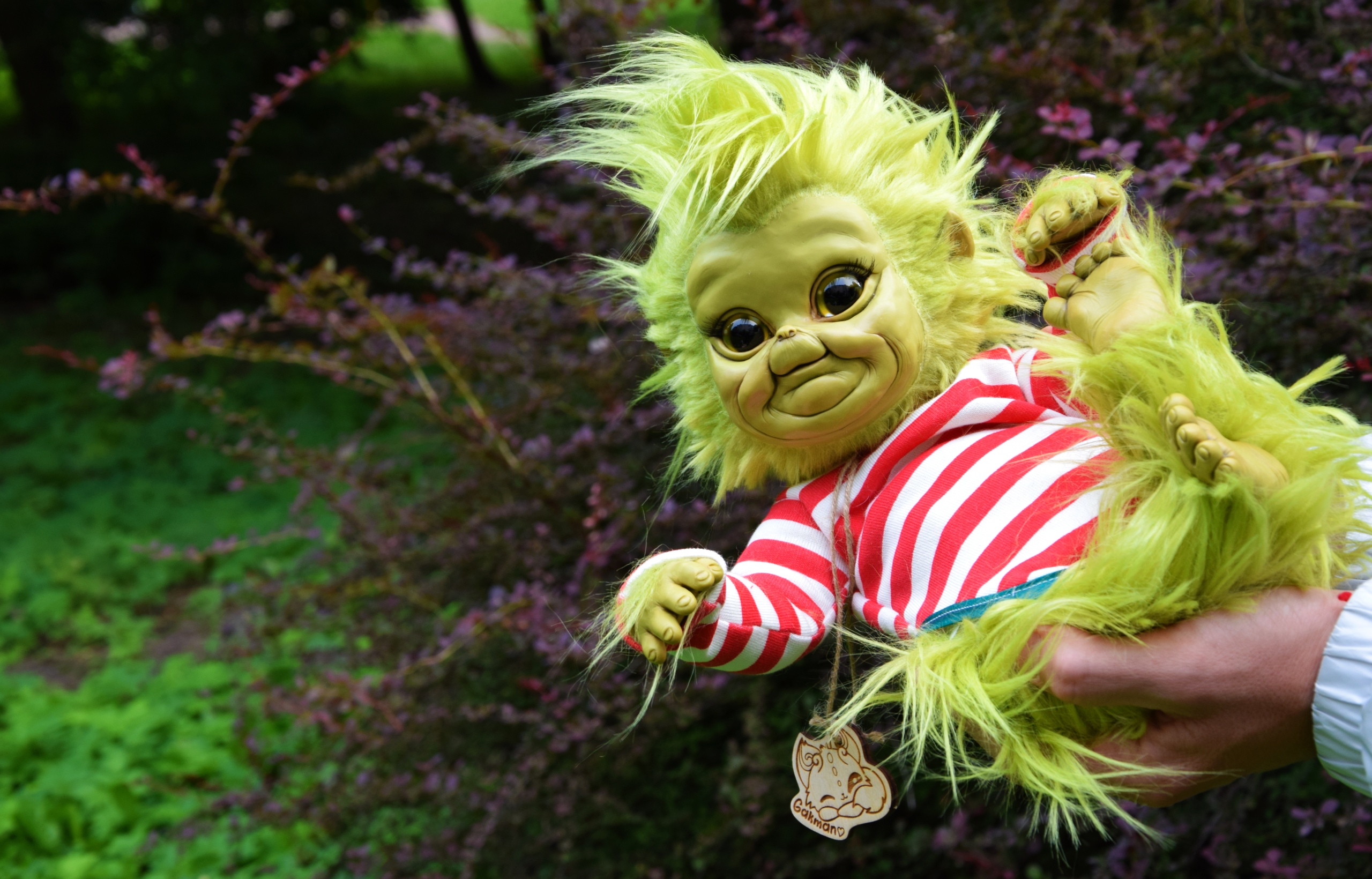 Tiny Christmas Stealer