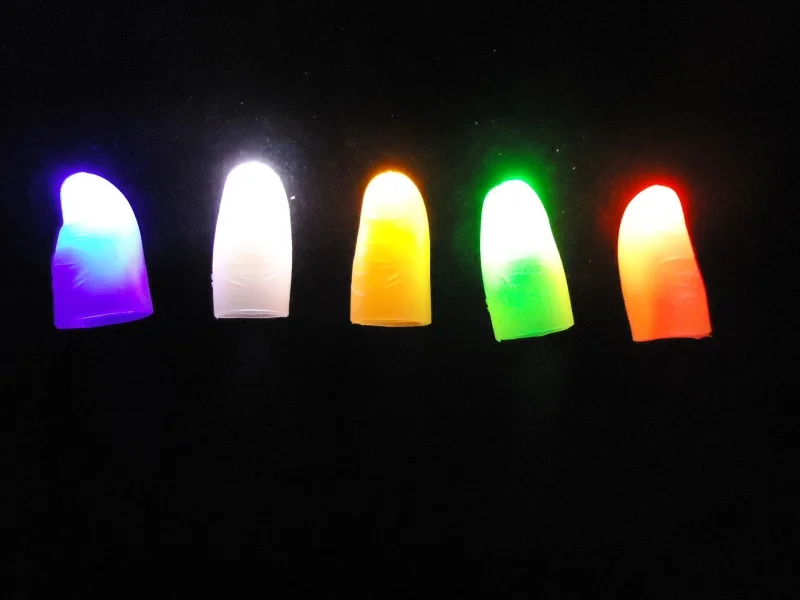 Light energy dancing finger lamp