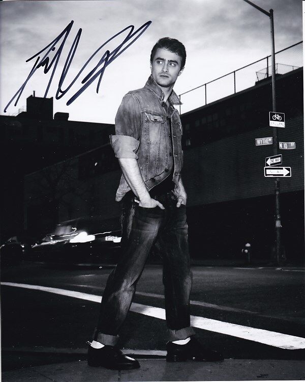 DANIEL RADCLIFFE Signed Autographed Photo Poster painting